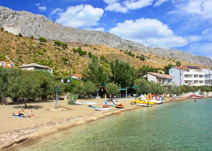 شقة A3 - Apt W Patio 3 Min Walking From The Duće