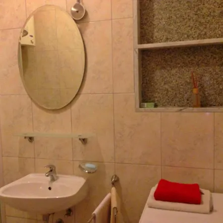 A3 - Apt W Patio 3 Min Walking From The Appartement