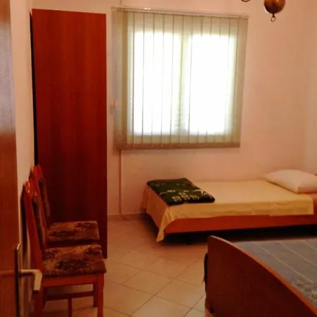 A3 - Apt W Patio 3 Min Walking From The Appartement Duće